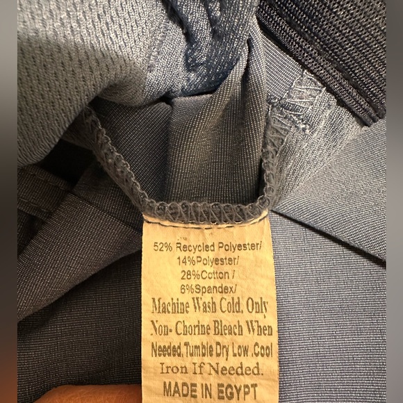 IZOD Golf Men’s Shorts 
Size 36 - Picture 8 of 8